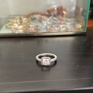Pandora Ring